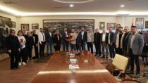 Gürsu Belediye Başkanı Mustafa Işık'a ziyaretçi akını